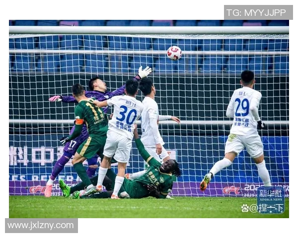 激战亚运足球决赛争夺荣耀与梦想的巅峰对决