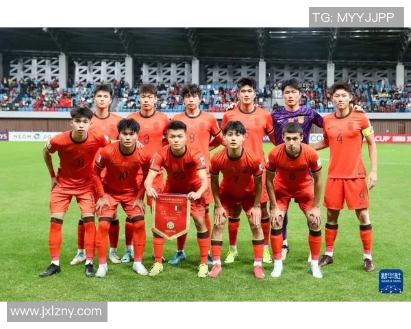 中国男篮迎战卡塔尔队全力争胜展现实力与团队合作精神